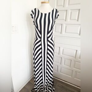 Trulli Black & White Striped Maxi Dress Cap Sleeve Size Large